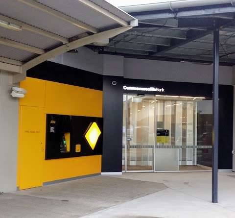 Photo: Commonwealth Bank Warriewood Branch